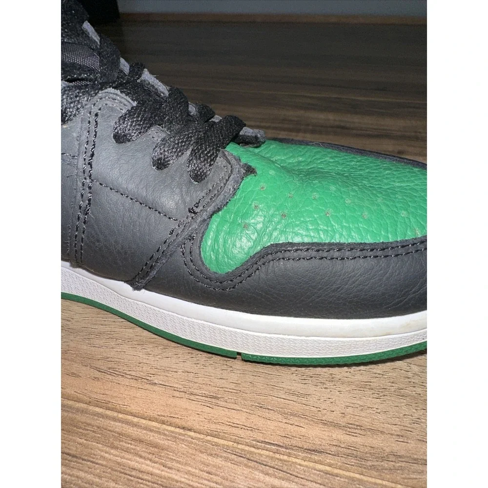 Size 11 - Jordan 1 Retro OG High Pine Green 2.0‎